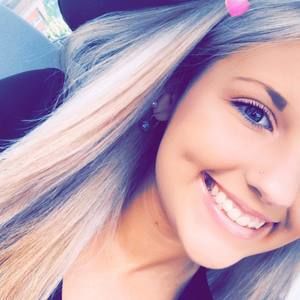 Meet your Posher, Andrea